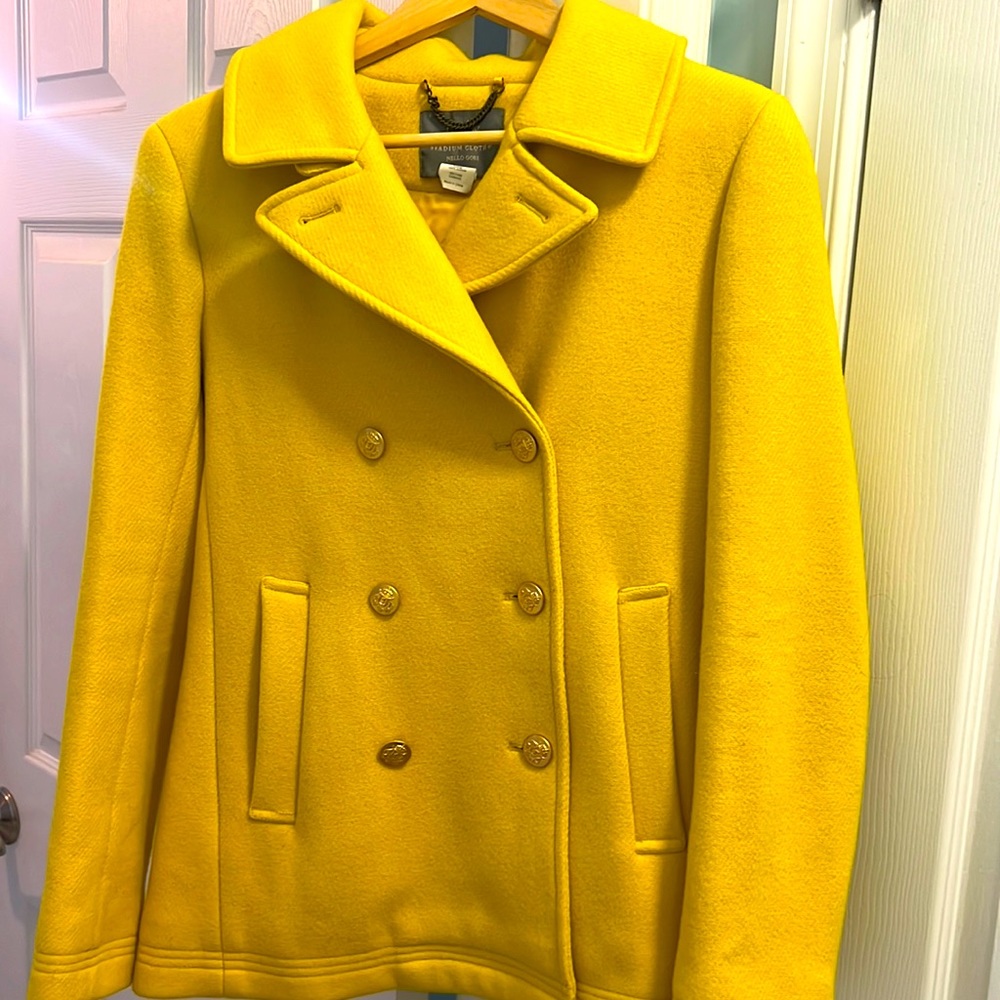 JCrew Stadium Jacket in Lemon 🍋.